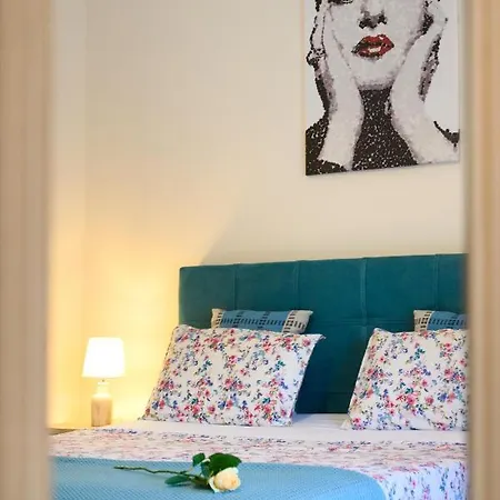 Lägenhet Callas In Corfu Town *